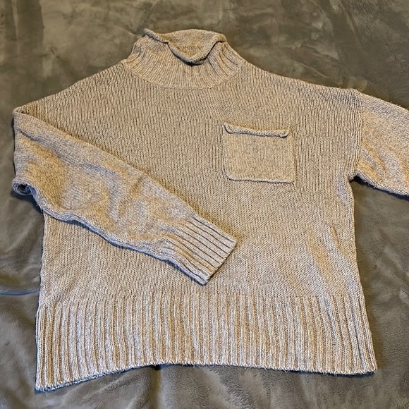 Urban Outfitters turtleneck sweater - Picture 1 of 1